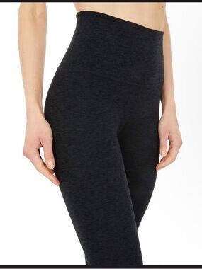 Beyond Yoga Dark Black Heather Stretch Leggings. So soft!! Brand New.
